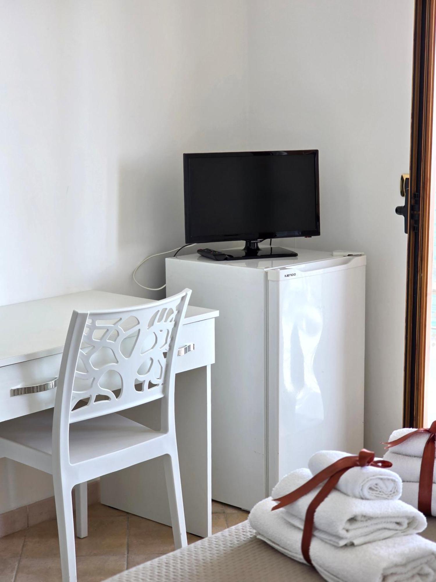 Bed and Breakfast Oasi Relais Вико-Экуенсе Экстерьер фото