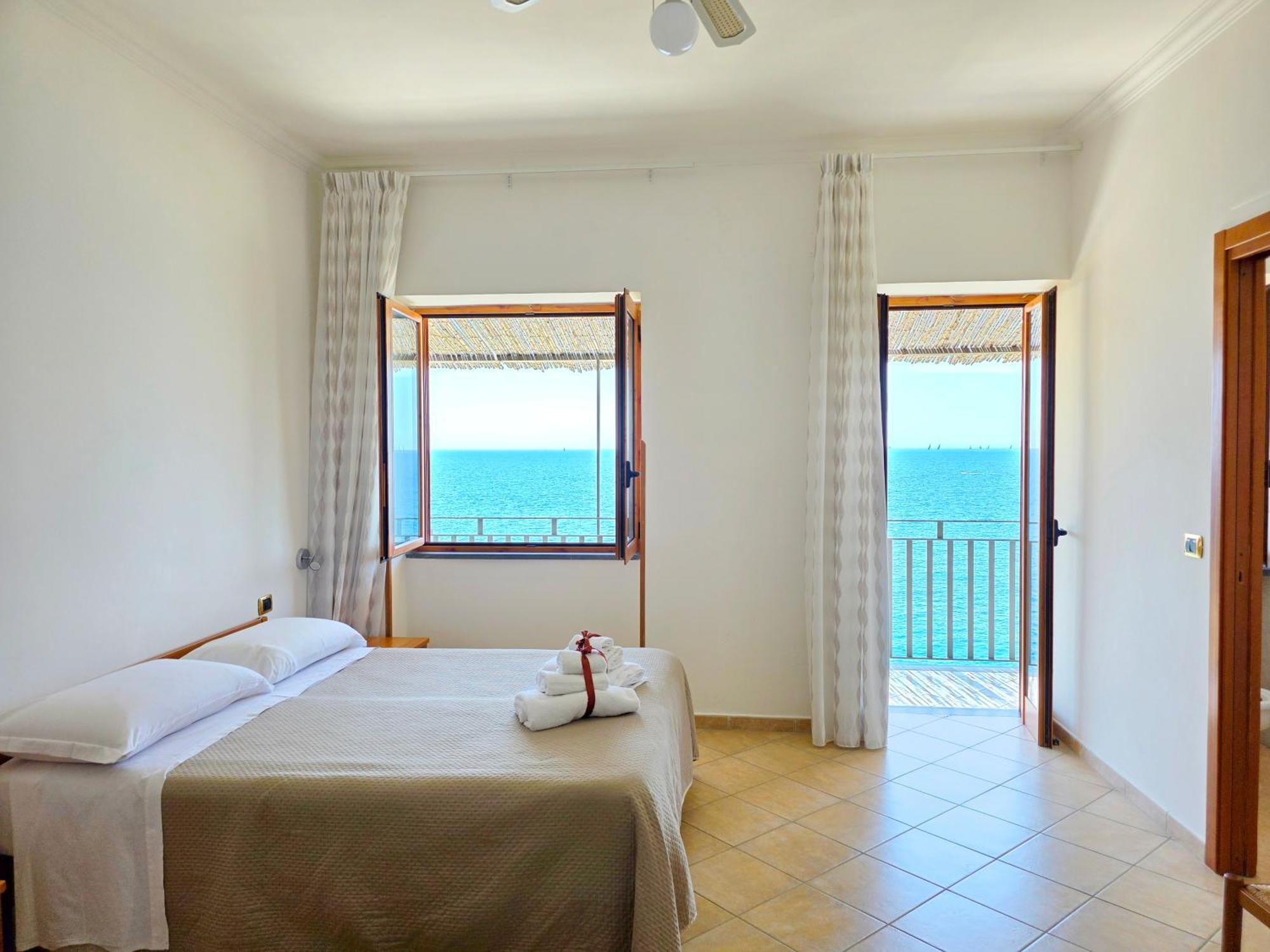 Bed and Breakfast Oasi Relais Вико-Экуенсе Экстерьер фото
