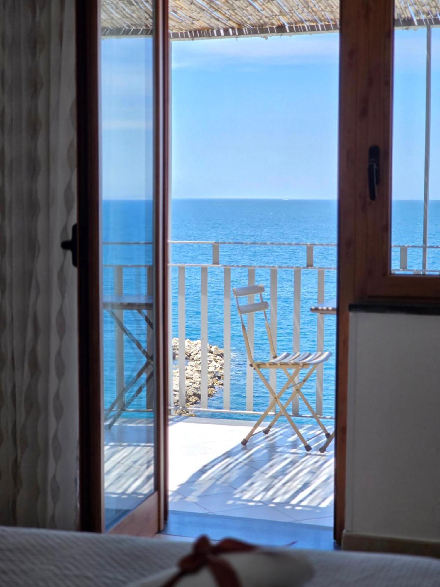 Bed and Breakfast Oasi Relais Вико-Экуенсе Экстерьер фото